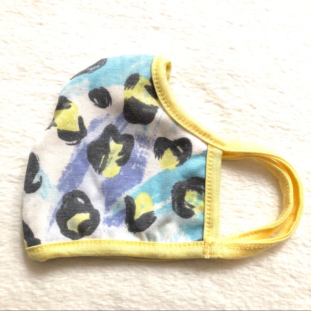 ❤️ 5 for $15 Abstract Design Yellow Trim Face Mask - Picture 2 of 7
